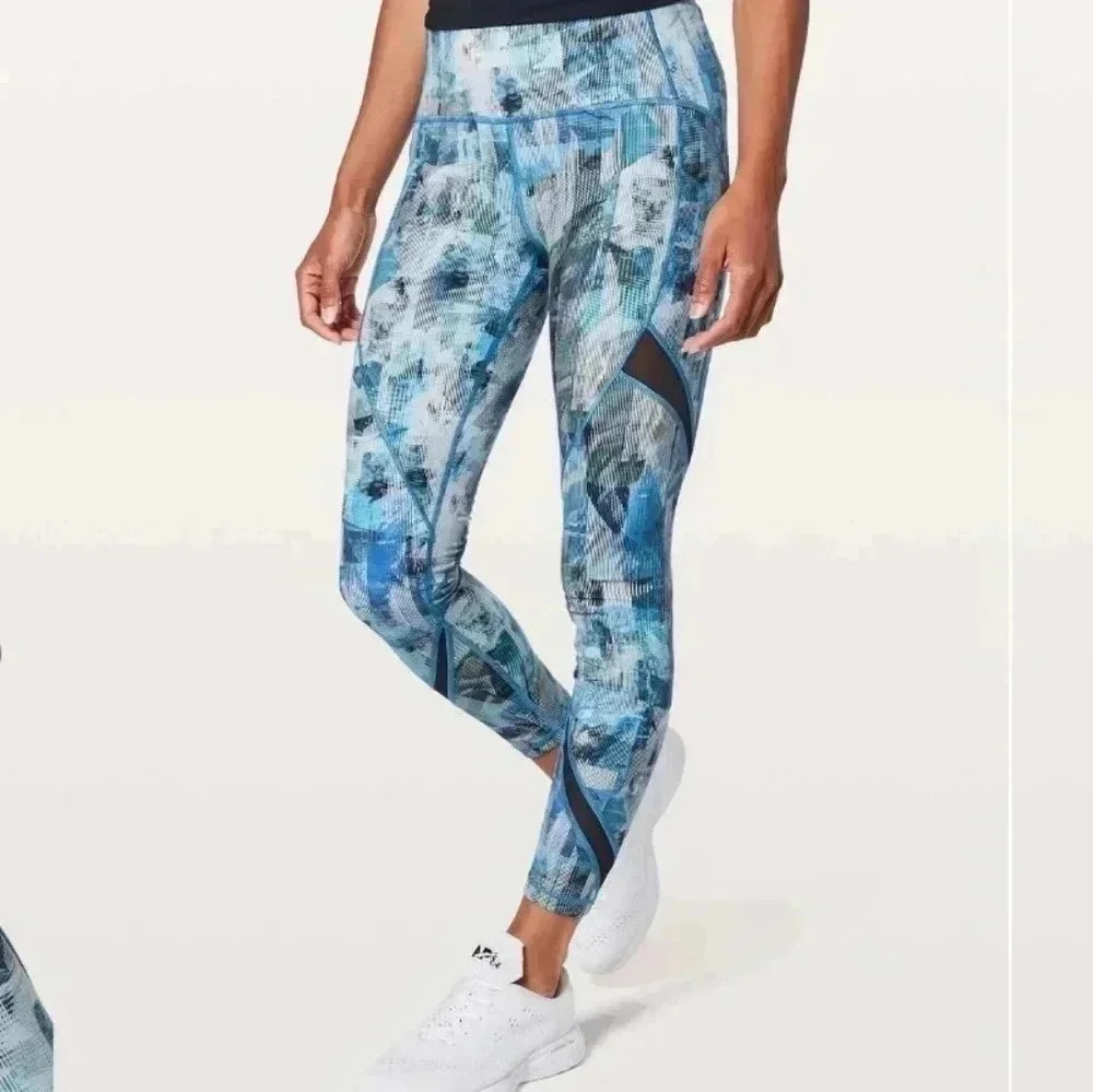 Lululemon On Pace Tight 7/8 *25"Sun Dazed Multi Blue / Super Dark